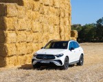 2023 Mercedes-Benz GLC 300 4MATIC AMG Line (Color: MANUFAKTUR Diamond White Bright) Front Three-Quarter Wallpapers 150x120 (13)