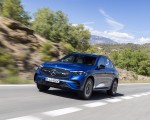 2023 Mercedes-Benz GLC 400e Plug-In Hybrid 4MATIC AMG Line (Color: Spectral Blue) Front Three-Quarter Wallpapers 150x120 (7)