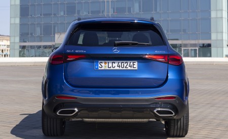 2023 Mercedes-Benz GLC 400 e Plug-In Hybrid 4MATIC AMG Line (Color: Spectral Blue) Rear Wallpapers 450x275 (14)