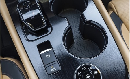 2023 Nissan X-Trail Central Console Wallpapers  450x275 (43)