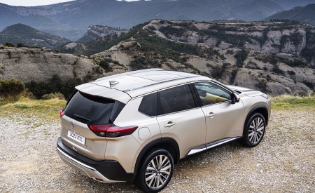 2023 Nissan X-Trail Rear Three-Quarter Wallpapers  450x275 (20)