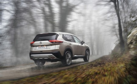 2023 Nissan X-Trail Rear Three-Quarter Wallpapers 450x275 (15)