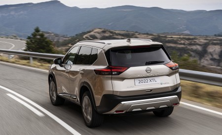 2023 Nissan X-Trail Rear Three-Quarter Wallpapers 450x275 (4)