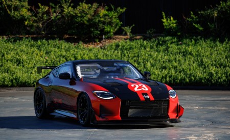 2023 Nissan Z GT4 Front Wallpapers 450x275 (4)