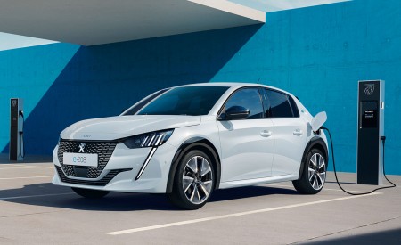 2023 Peugeot e-208 Charging Wallpapers 450x275 (3)