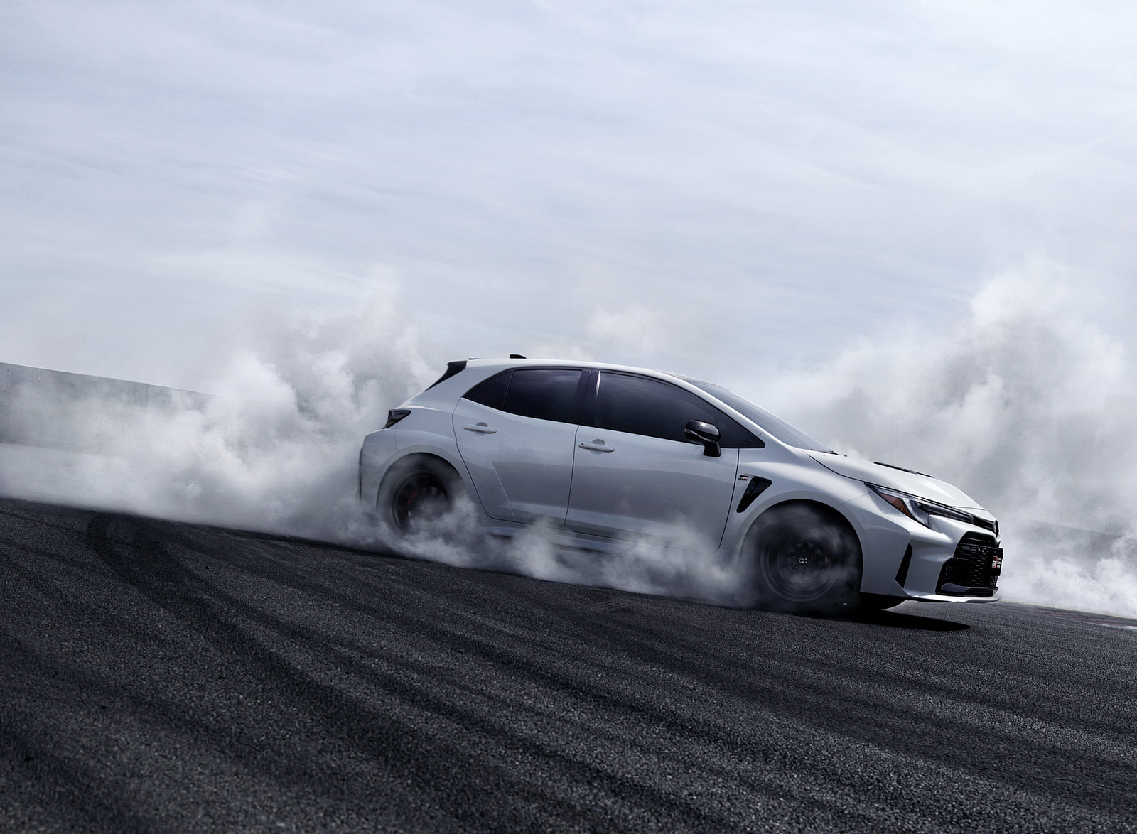 2023 Toyota GR Corolla Circuit Edition Side Wallpapers (2)