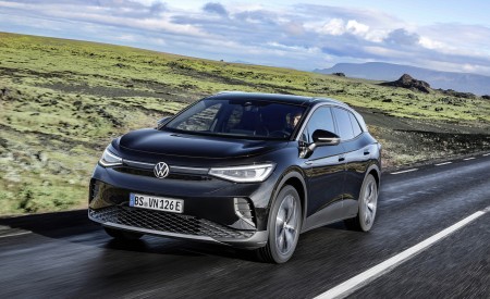 2023 Volkswagen ID.4 Pro 4MOTION Front Three-Quarter Wallpapers 450x275 (2)