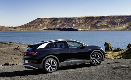 2023 Volkswagen ID.4 Pro 4MOTION Rear Three-Quarter Wallpapers 450x275 (23)