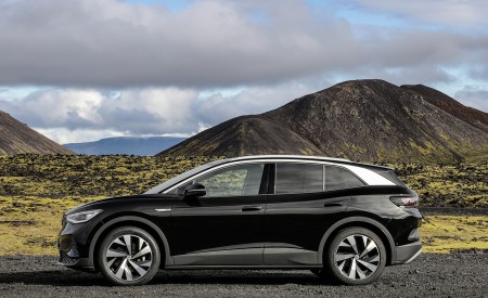 2023 Volkswagen ID.4 Pro 4MOTION Side Wallpapers 450x275 (26)