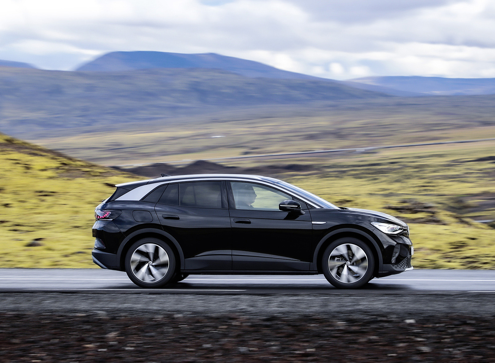 2023 Volkswagen ID.4 Pro 4MOTION Side Wallpapers (13)