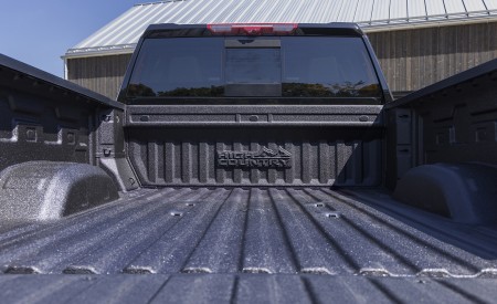 2024 Chevrolet Silverado 2500HD High Country Bed Wallpapers 450x275 (16)