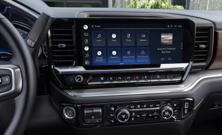 2024 Chevrolet Silverado 2500HD High Country Central Console Wallpapers 450x275 (21)