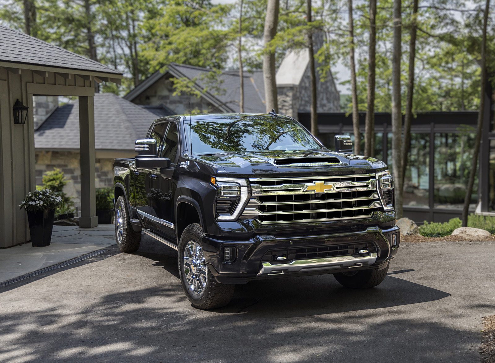 2024 Chevrolet Silverado 2500HD High Country Front Wallpapers (5)