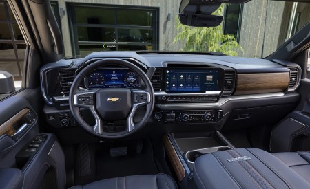 2024 Chevrolet Silverado 2500HD High Country Interior Wallpapers 450x275 (17)