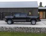 2024 Chevrolet Silverado 2500HD High Country Side Wallpapers 150x120 (7)