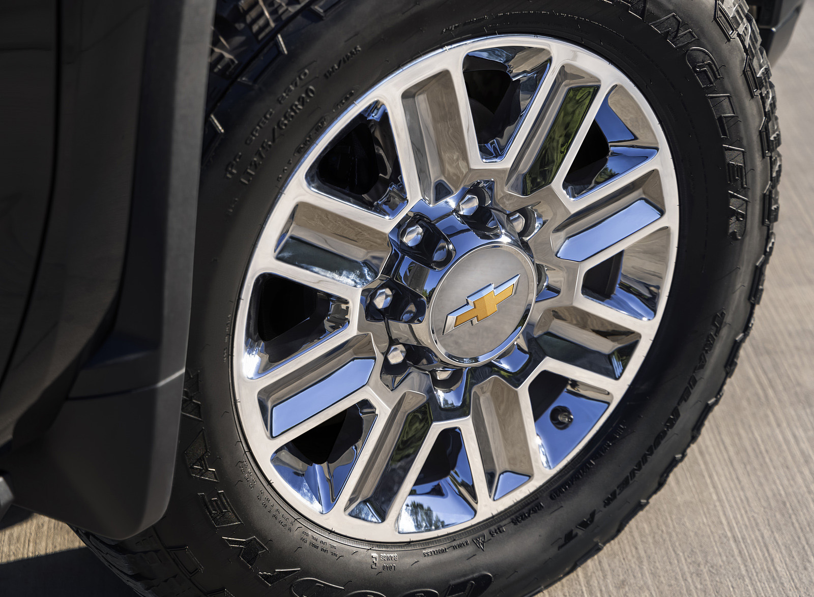 2024 Chevrolet Silverado 2500HD High Country Wheel Wallpapers (13)