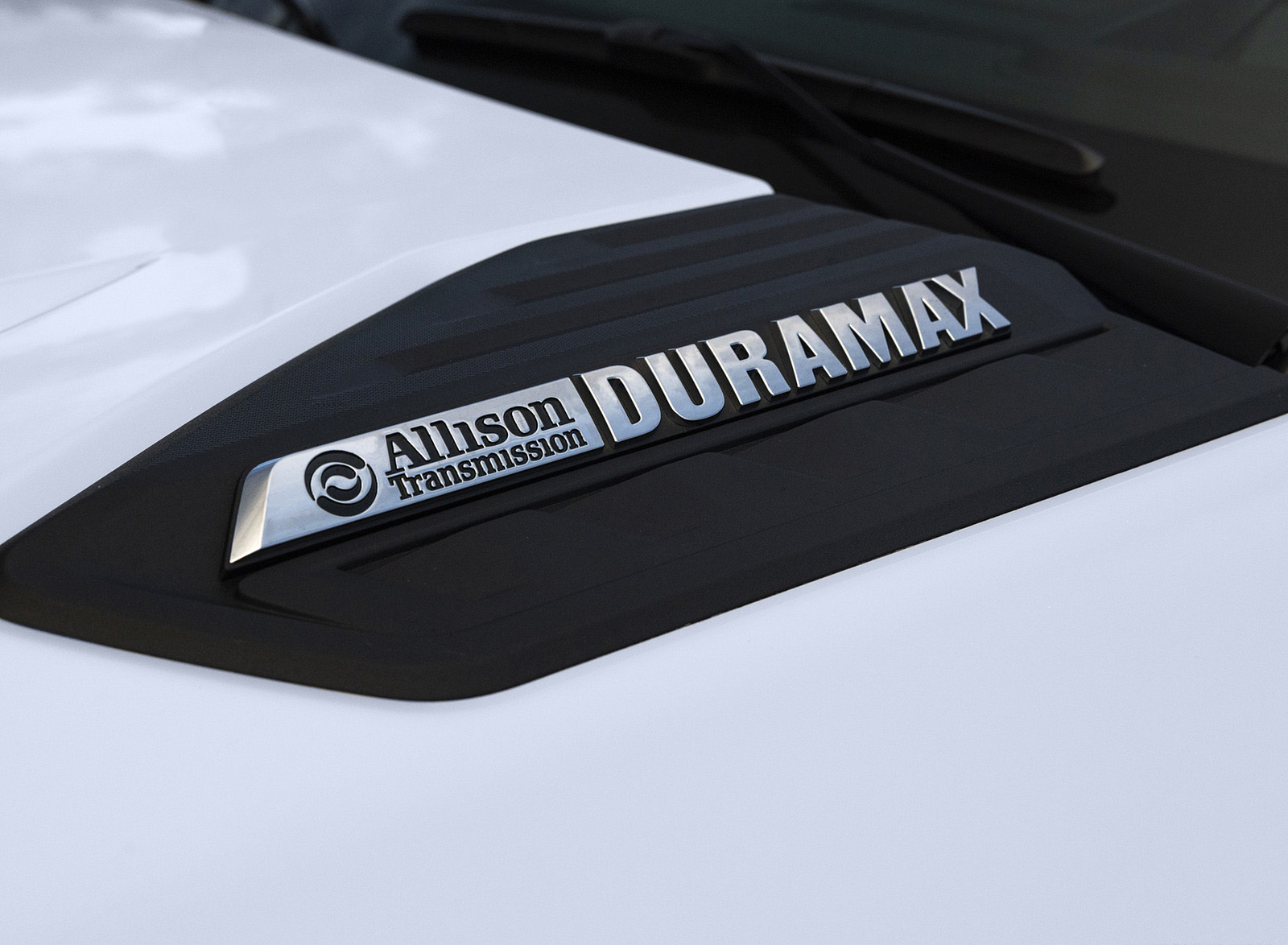 2024 Chevrolet Silverado HD 3500HD LTZ Dually Detail Wallpapers (11)