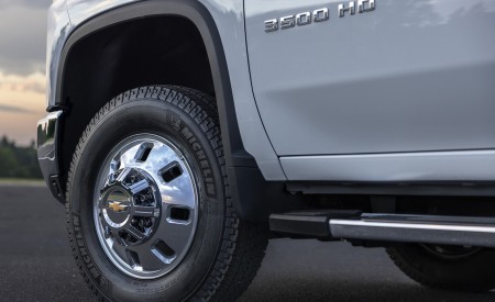 2024 Chevrolet Silverado HD 3500HD LTZ Dually Wheel Wallpapers 450x275 (8)