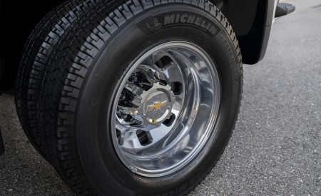 2024 Chevrolet Silverado HD 3500HD LTZ Dually Wheel Wallpapers  450x275 (9)