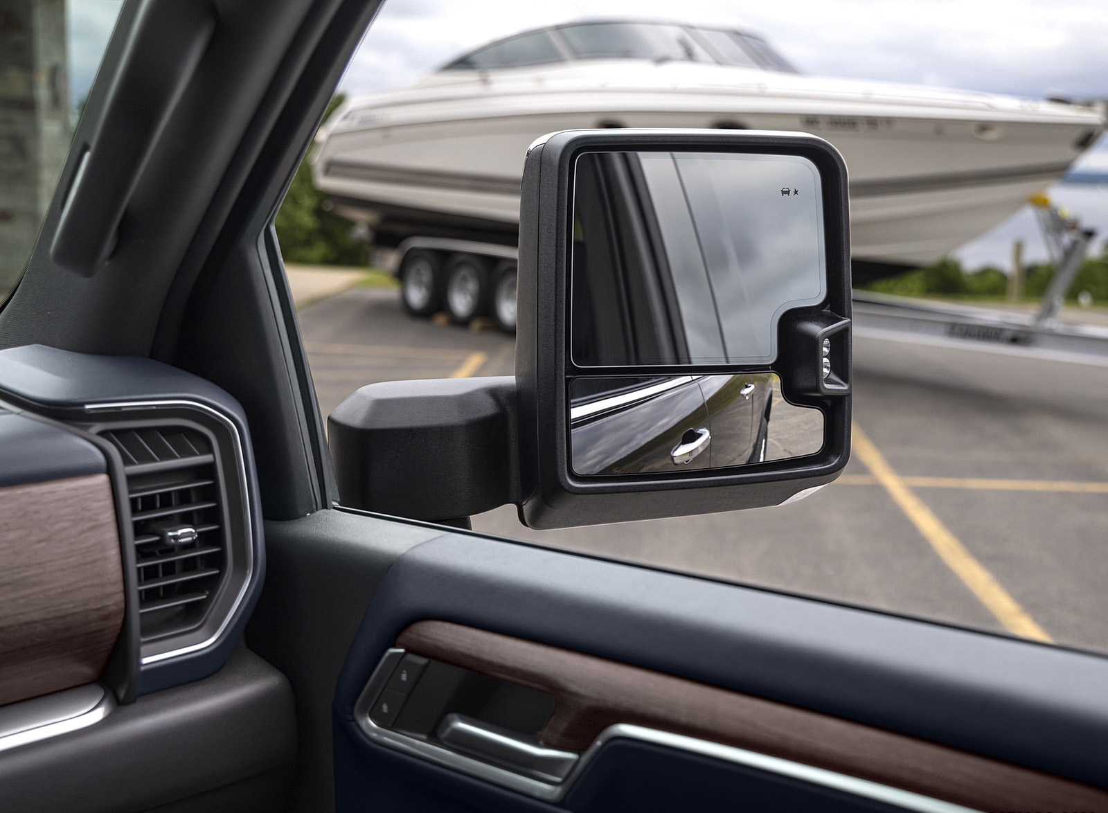 2024 Chevrolet Silverado HD Side Passenger Mirror Wallpapers (15)