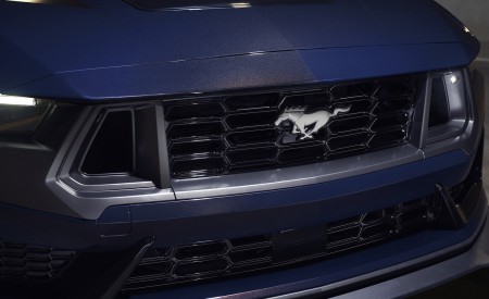 2024 Ford Mustang Dark Horse Grille Wallpapers 450x275 (10)