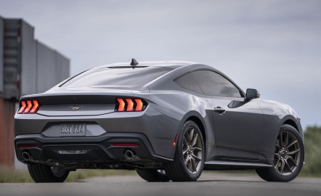 2024 Ford Mustang Rear Three-Quarter Wallpapers 450x275 (7)
