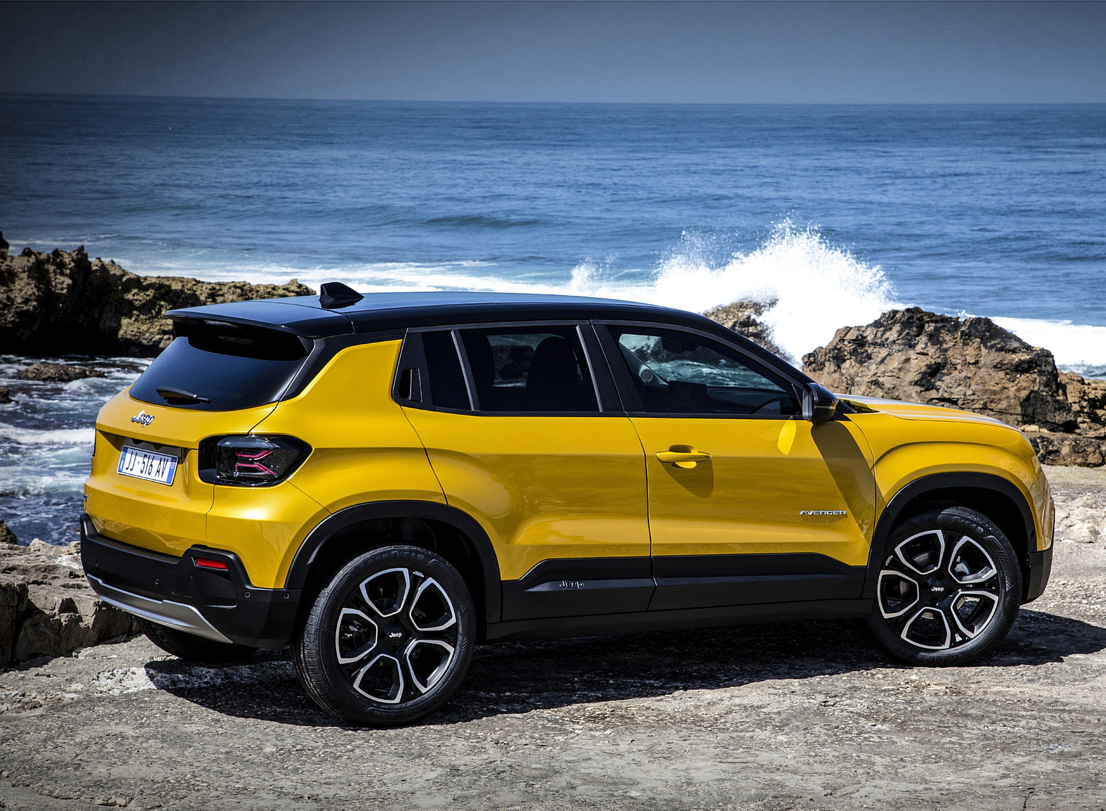 2024 Jeep Avenger Rear Three-Quarter Wallpapers (4)