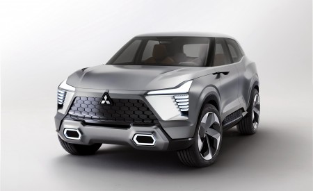 2022 Mitsubishi XFC Concept Front Three-Quarter Wallpapers 450x275 (19)