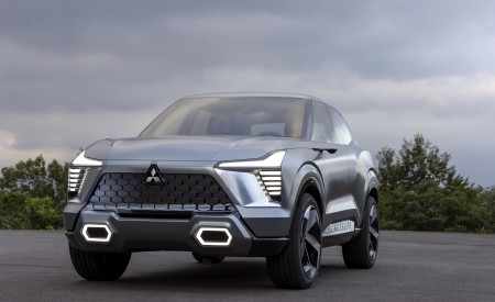 2022 Mitsubishi XFC Concept Front Three-Quarter Wallpapers 450x275 (7)