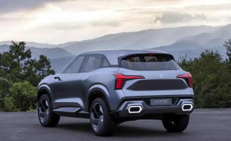 2022 Mitsubishi XFC Concept Rear Three-Quarter Wallpapers 450x275 (8)