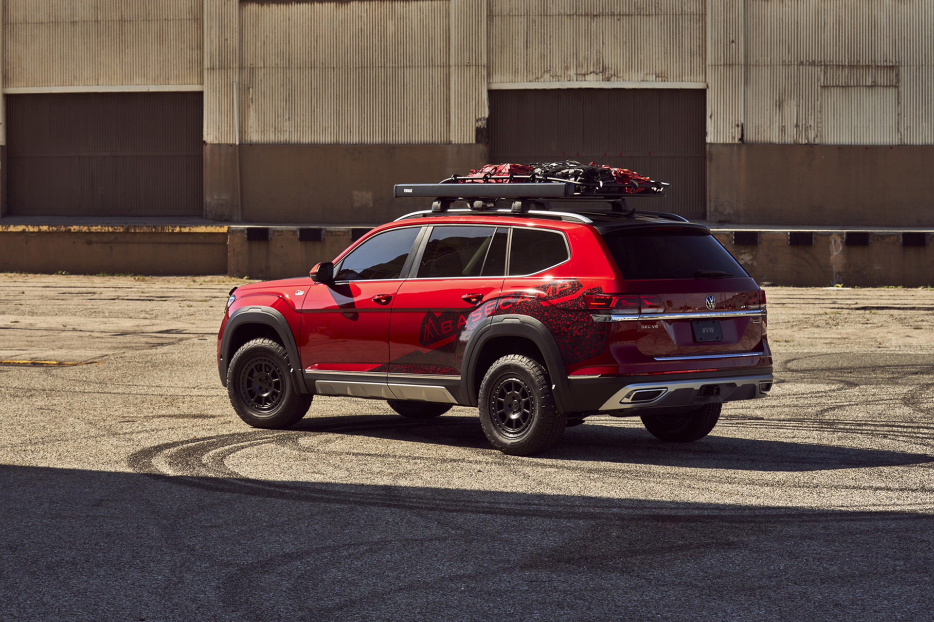 2022 Volkswagen Atlas Basecamp Camping Concept Rear Three-Quarter Wallpapers #3 of 11