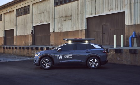 2022 Volkswagen ID.4 EV Drone Command Concept Side Wallpapers 450x275 (3)