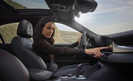 2023 Alfa Romeo Giulia Interior Wallpapers  450x275 (20)