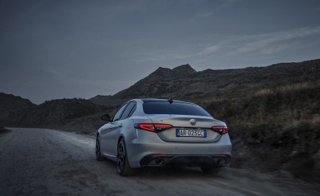 2023 Alfa Romeo Giulia Rear Wallpapers 450x275 (5)