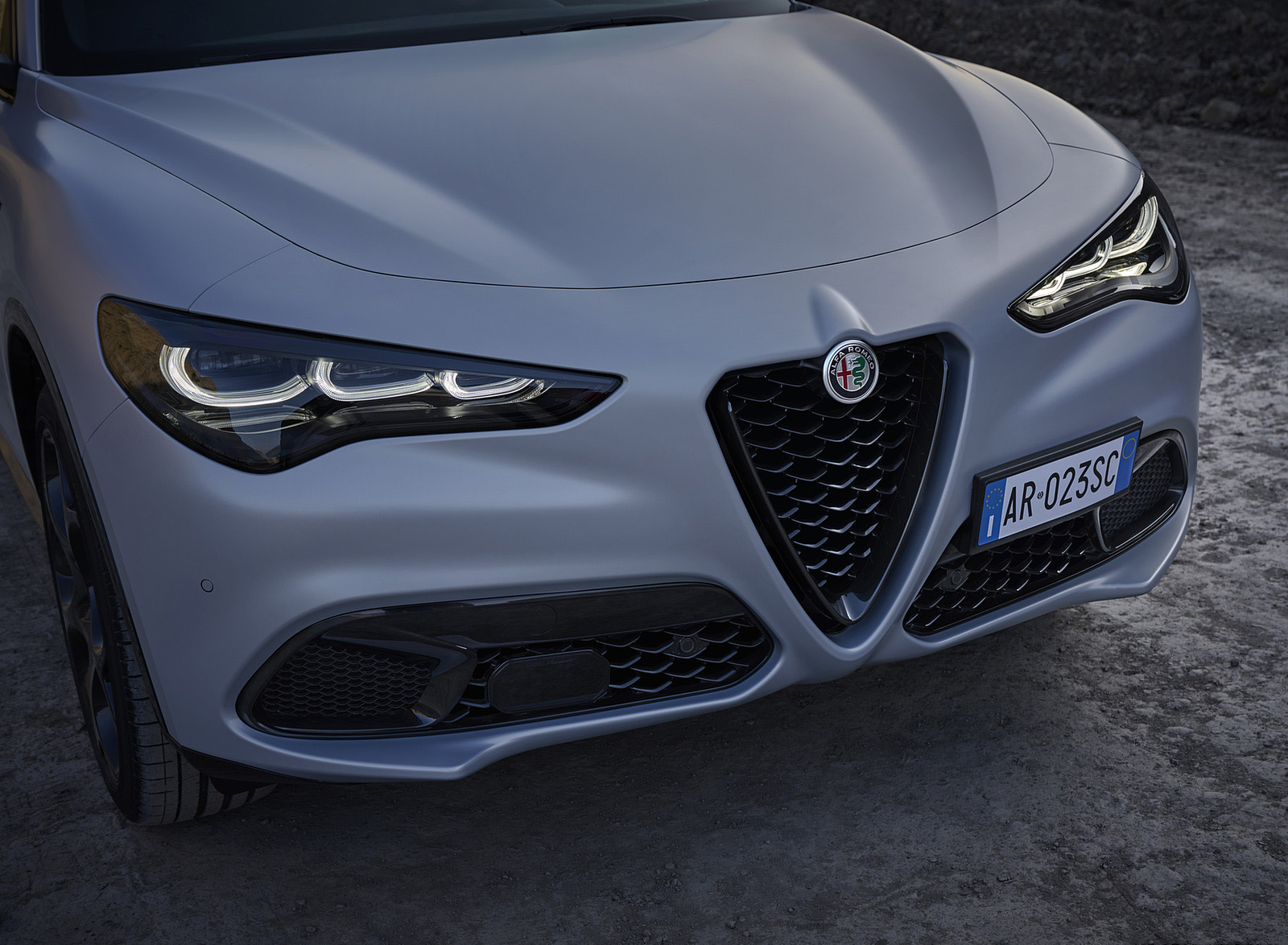 2023 Alfa Romeo Stelvio Front Wallpapers (9)
