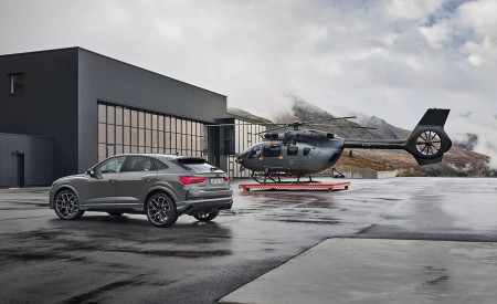 2023 Audi RS Q3 Sportback 10 Years Edition (Color: Chronos Grey Matallic) Rear Three-Quarter Wallpapers 450x275 (37)