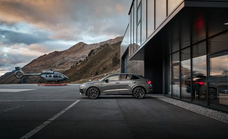 2023 Audi RS Q3 Sportback 10 Years Edition (Color: Chronos Grey Matallic) Side Wallpapers 450x275 (39)