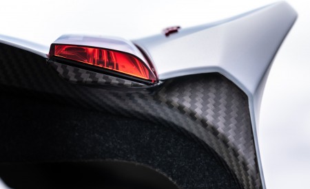 2023 BMW M4 CSL (UK-Spec) Detail Wallpapers 450x275 (24)