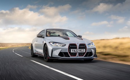 2023 BMW M4 CSL (UK-Spec) Front Wallpapers 450x275 (6)