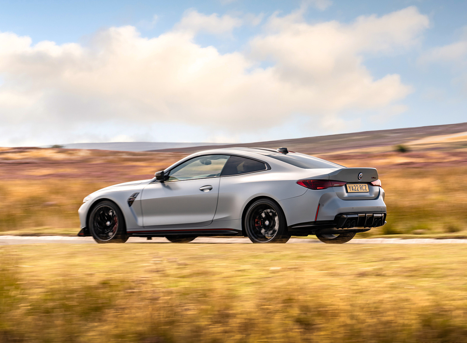 2023 BMW M4 CSL (UK-Spec) Rear Three-Quarter Wallpapers (11)