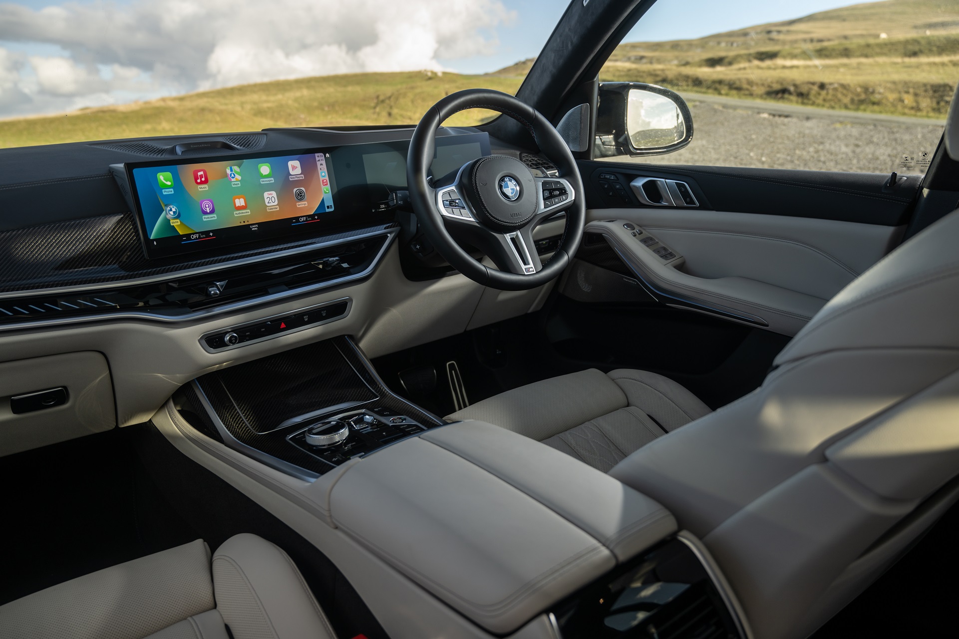2023 BMW X7 M60i xDrive UK version Interior Wallpapers (13)