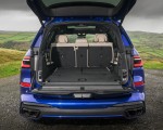 2023 BMW X7 M60i xDrive (UK-Spec) Trunk Wallpapers 150x120 (18)