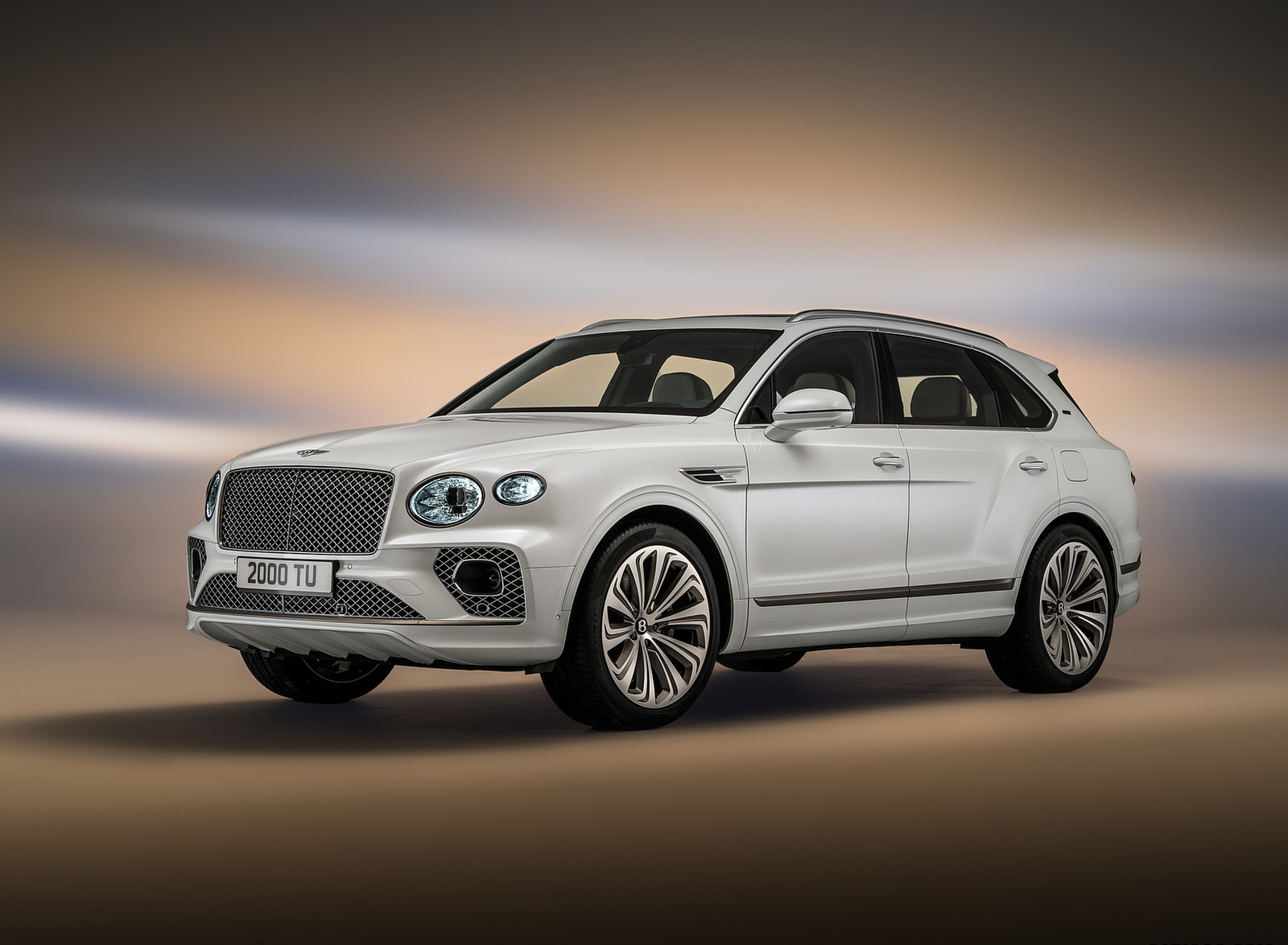 2023 Bentley Bentayga Odyssean Edition Front Three-Quarter Wallpapers (1)