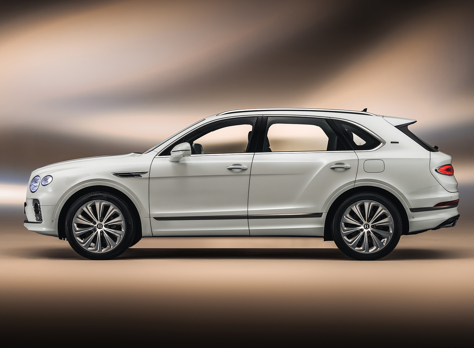 2023 Bentley Bentayga Odyssean Edition Side Wallpapers (3)