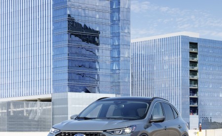 2023 Ford Escape Plug-In Hybrid Front Three-Quarter Wallpapers 450x275 (4)