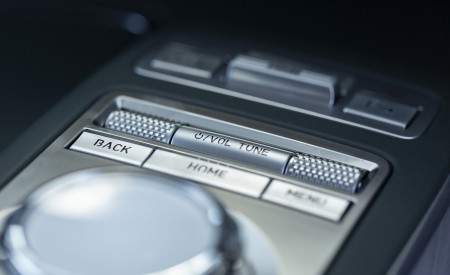 2023 Genesis Electrified GV70 (UK-Spec) Central Console Wallpapers 450x275 (52)