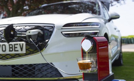 2023 Genesis Electrified GV70 (UK-Spec) Charging Connector Wallpapers 450x275 (29)