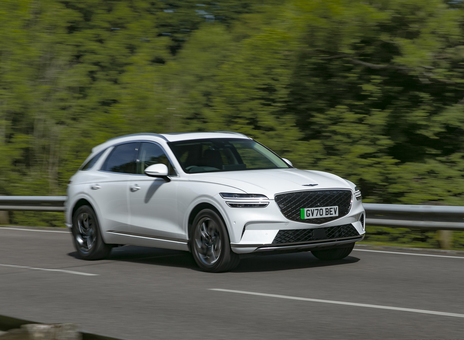 2023 Genesis Electrified GV70 (UK-Spec) Front Three-Quarter Wallpapers (10)
