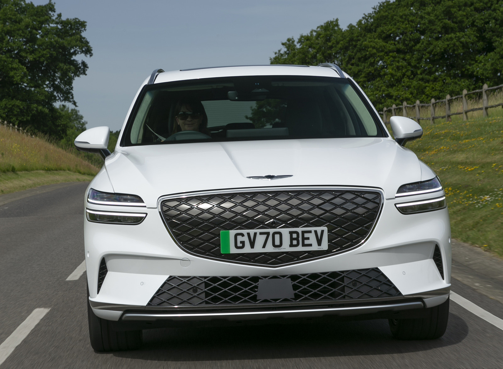 2023 Genesis Electrified GV70 (UK-Spec) Front Wallpapers (11)