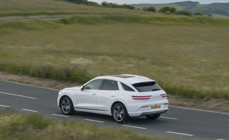 2023 Genesis Electrified GV70 (UK-Spec) Rear Three-Quarter Wallpapers 450x275 (7)
